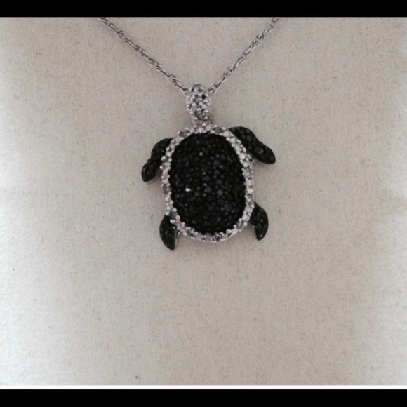 Sea Turtle Pendant Necklace 